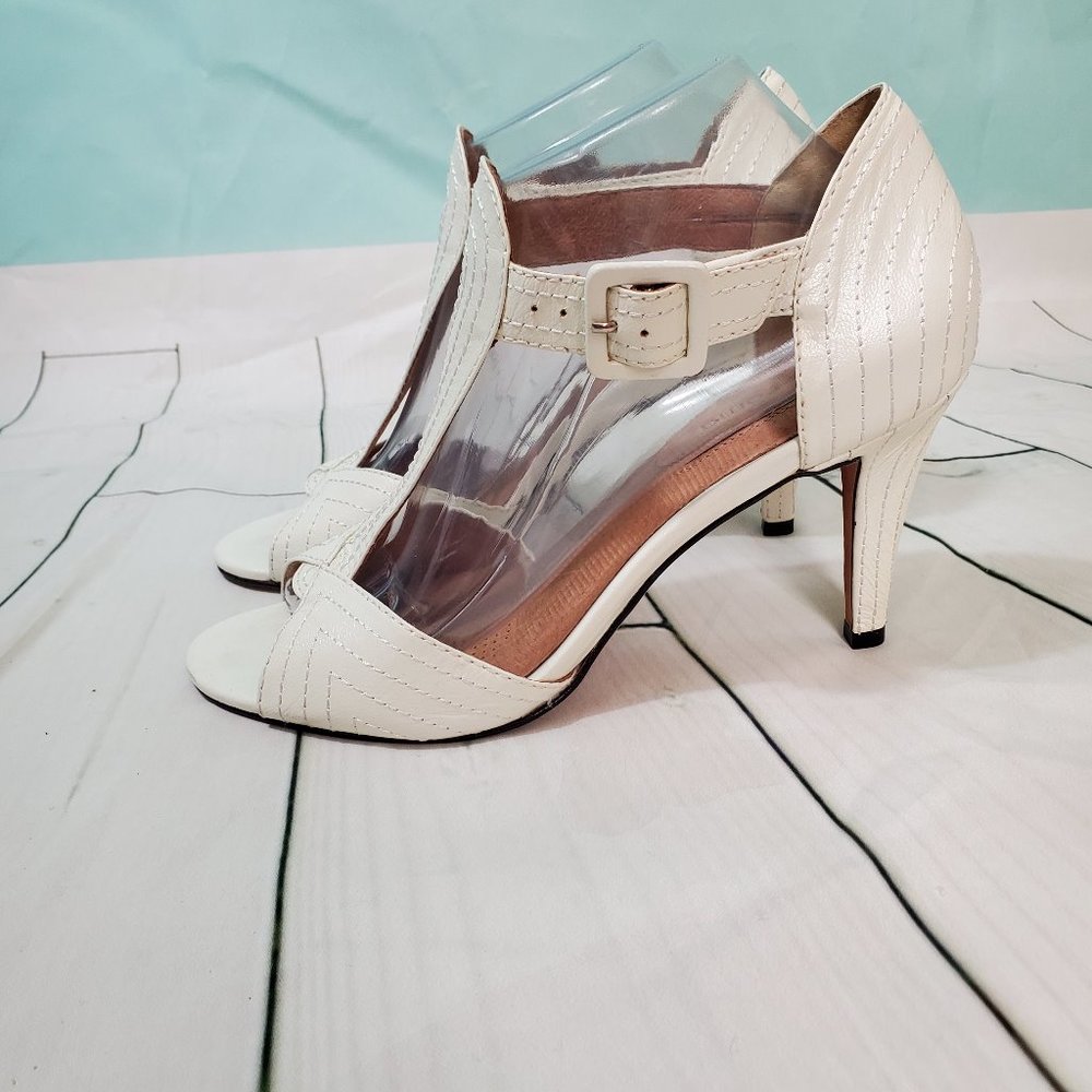 CORSO COMO LEATHER WHITE HEELS 9